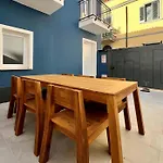 Terme House Renovated 2br Townhouse With Terrace, Historic Centre 아파트 *