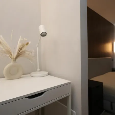 Luxurious Big Town House - Large Terrace - Historical Centre - High Quality - Fully Equipped - Renovated * 올비아