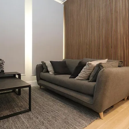 Апартаменти Terme House Renovated 2br Townhouse With Terrace, Historic Centre