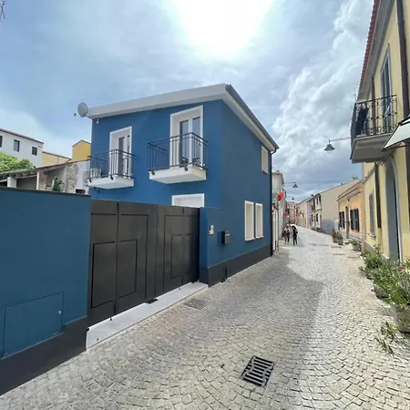 Апартаменти Terme House Renovated 2br Townhouse With Terrace, Historic Centre Ольбія