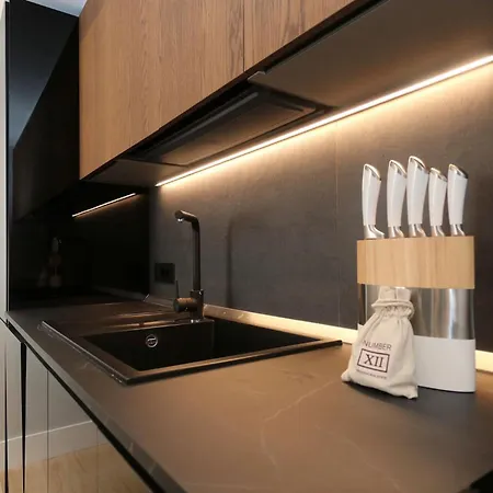 Апартаменти Terme House Renovated 2br Townhouse With Terrace, Historic Centre *