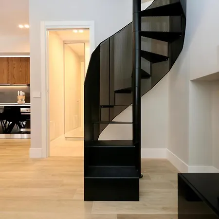 Luxurious Big Town House - Large Terrace - Historical Centre - High Quality - Fully Equipped - Renovated *