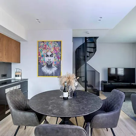 Terme House Renovated 2br Townhouse With Terrace, Historic Centre Ольбія