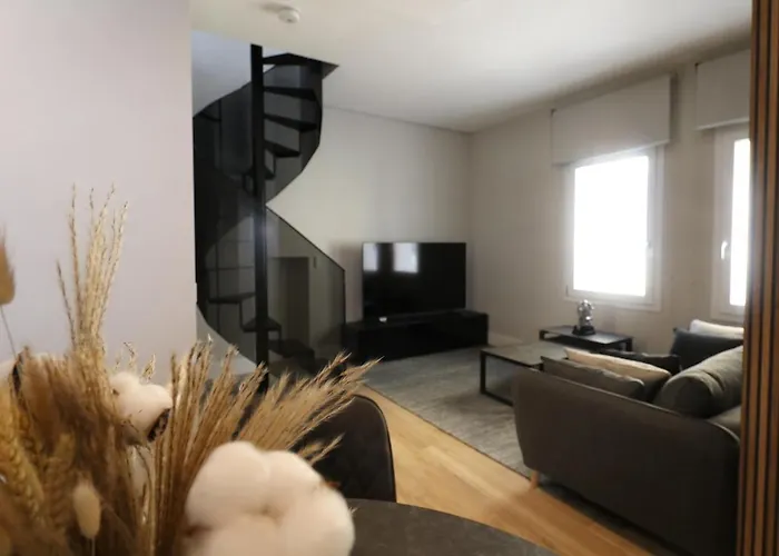 Luxurious Big Town House - Large Terrace - Historical Centre - High Quality - Fully Equipped - Renovated Apartment Olbia