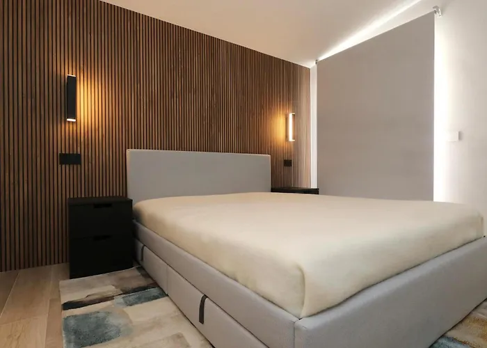 Luxurious Big Town House - Large Terrace - Historical Centre - High Quality - Fully Equipped - Renovated *