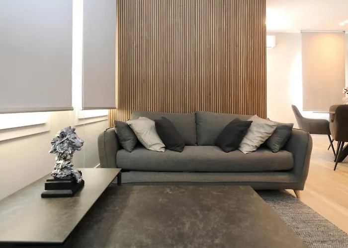 Luxurious Big Town House - Large Terrace - Historical Centre - High Quality - Fully Equipped - Renovated Apartment *