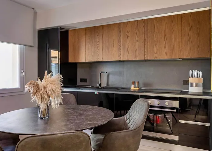 Luxurious Big Town House - Large Terrace - Historical Centre - High Quality - Fully Equipped - Renovated