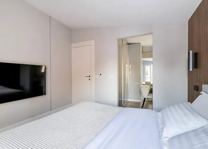 Luxurious Big Town House - Large Terrace - Historical Centre - High Quality - Fully Equipped - Renovated *