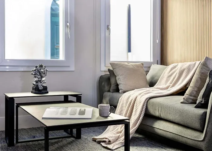 Luxurious Big Town House - Large Terrace - Historical Centre - High Quality - Fully Equipped - Renovated Apartment Olbia