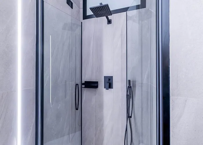 Luxurious Big Town House - Large Terrace - Historical Centre - High Quality - Fully Equipped - Renovated Apartment Olbia